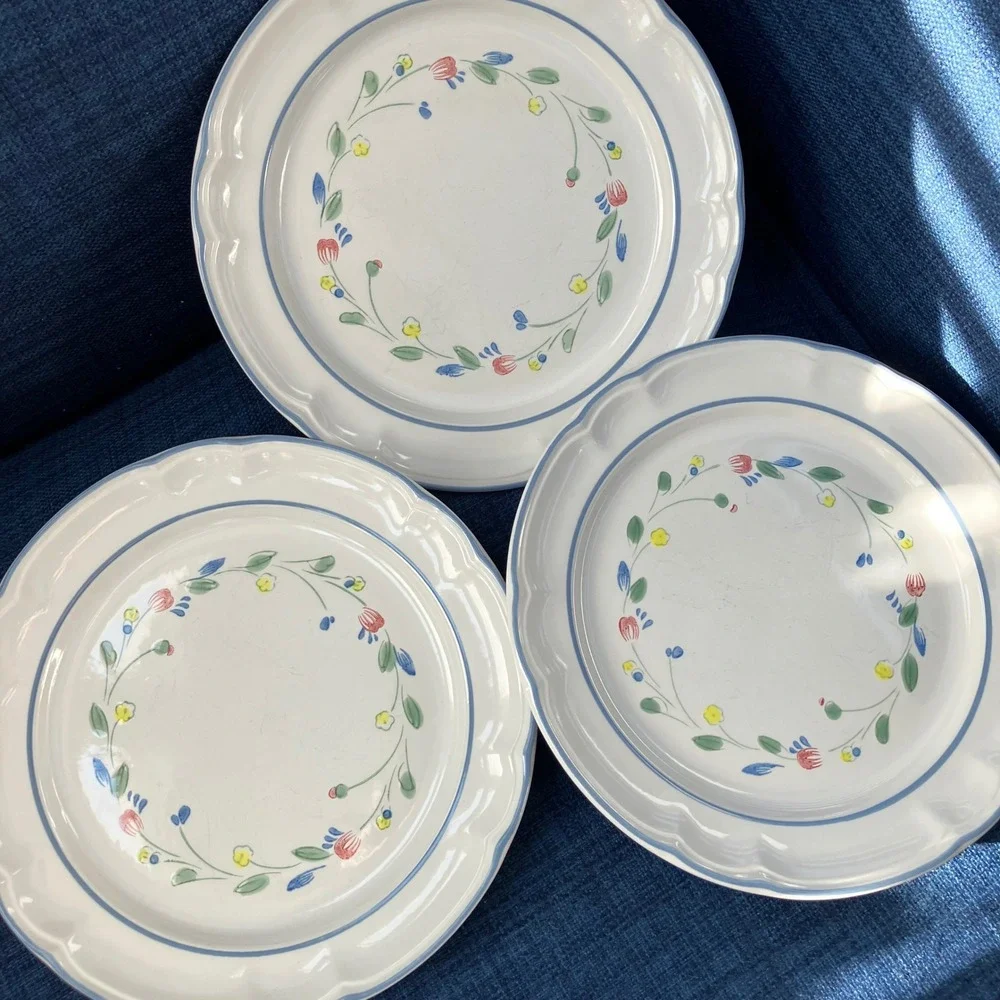 Floral Expressions Stoneware Salad Plates Set of 3 Blue Floral Scalloped Mexico